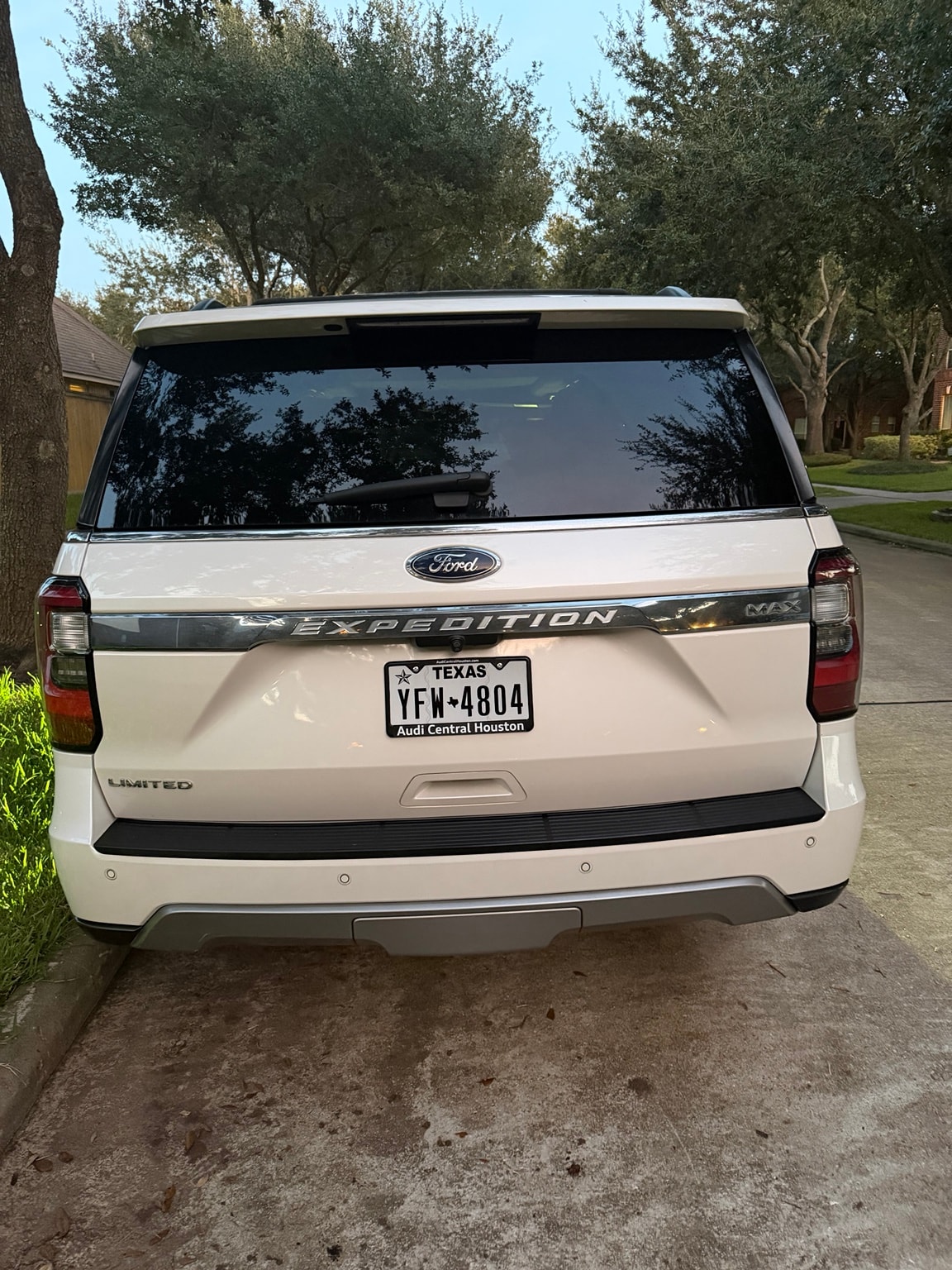 AAR Premium Rental Fleet — 2018 Ford Expedition Limited MAX